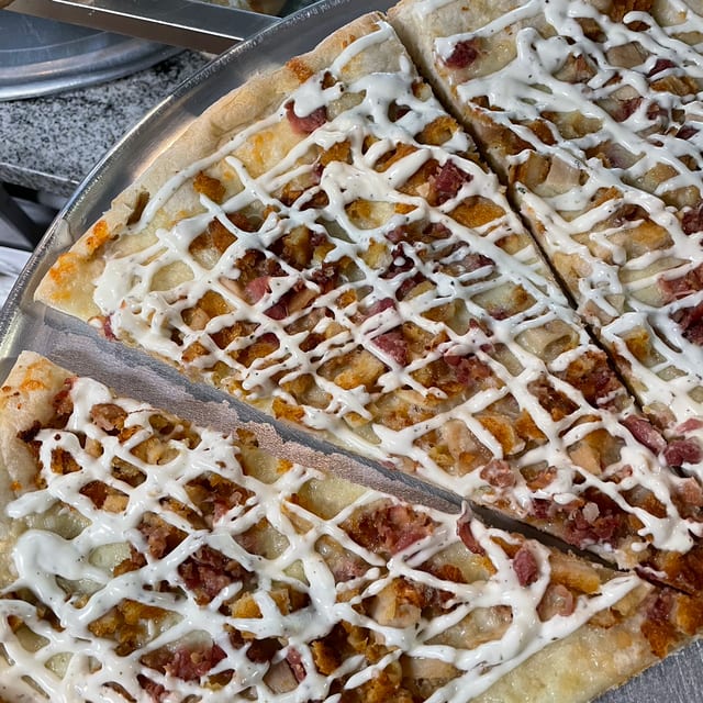 Chicken, Bacon & Ranch Pizza.